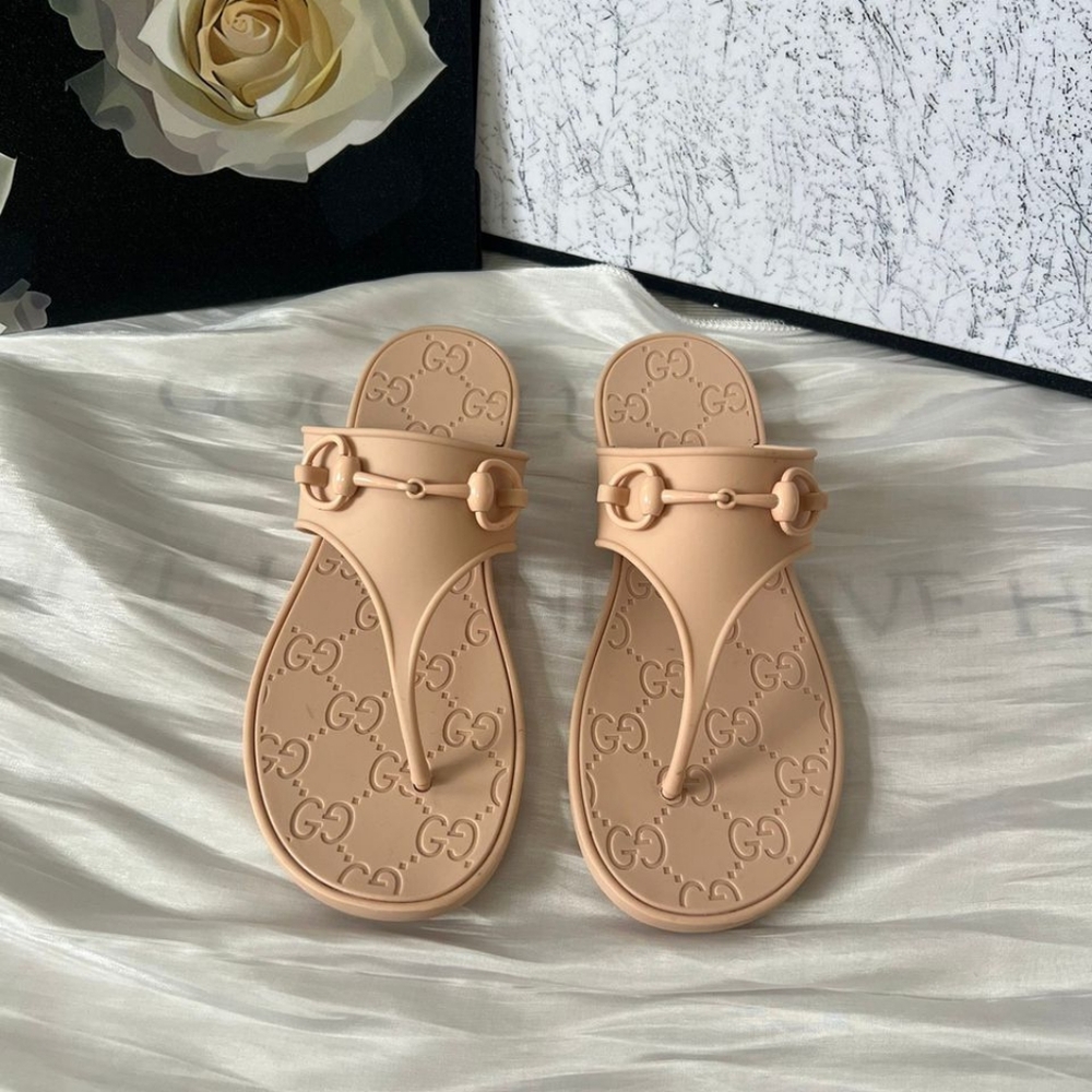 GG Tan Sandals with Chic Metallic Accent